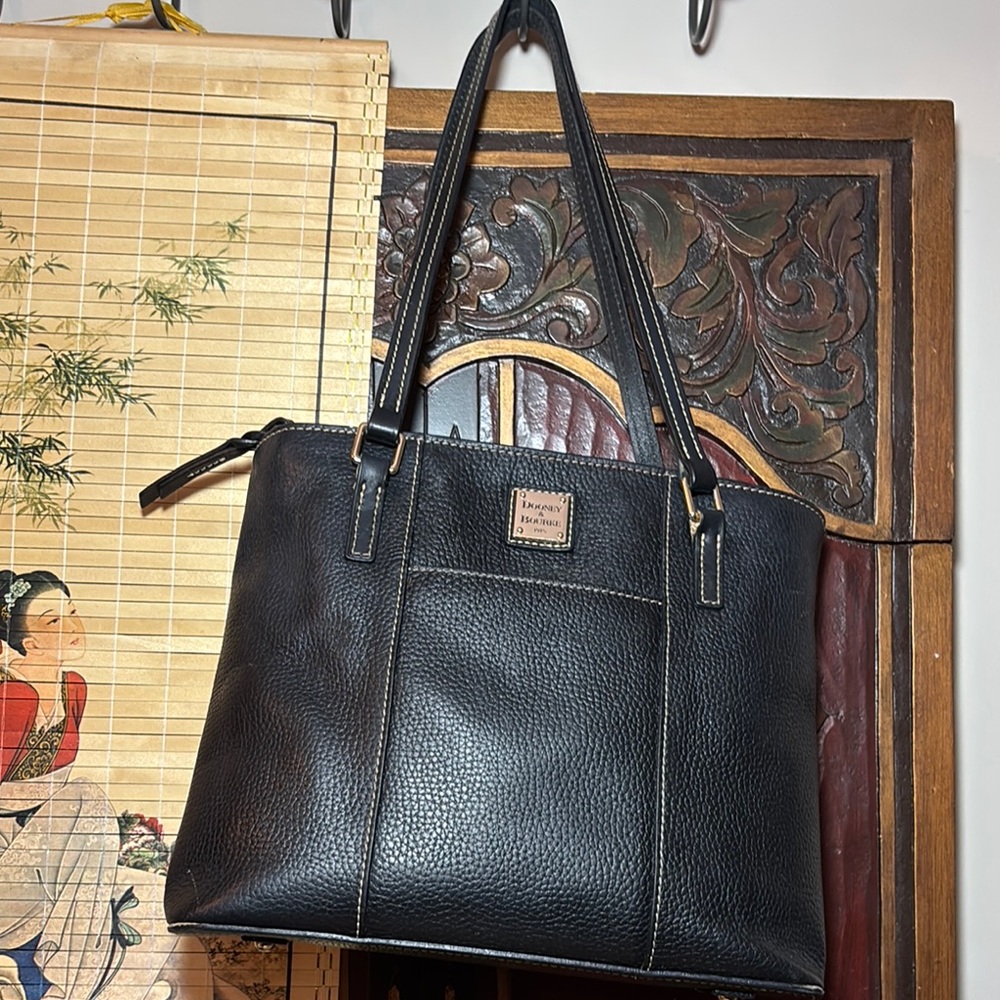 Dooney & Bourke Black Tote Structured Design Pebbled Leather 12”Lx10”Hx3.75”W - Picture 17 of 17